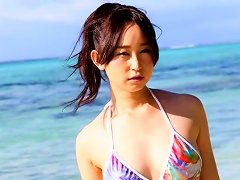 Free Porn Lovely Asian Girl Yumi Ishikawa Swims In The Ocean
