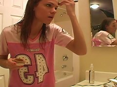 Free Porn Young Teen Is Doing Make Up In Her Bathroom Using Quite Lots Of Details